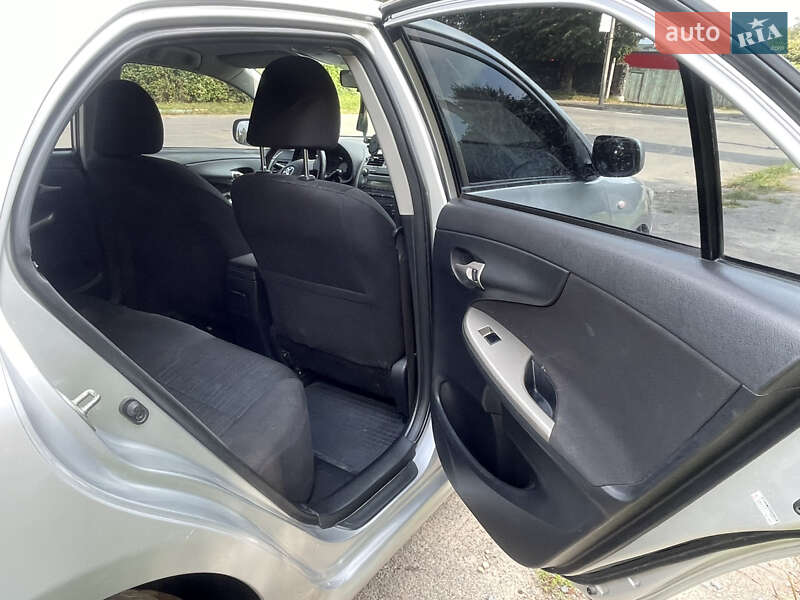 Седан Toyota Corolla 2008 в Бориславе фото 10 Седан Toyota Corolla 2008 в Бориславе