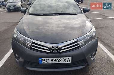 Седан Toyota Corolla 2013 в Львові