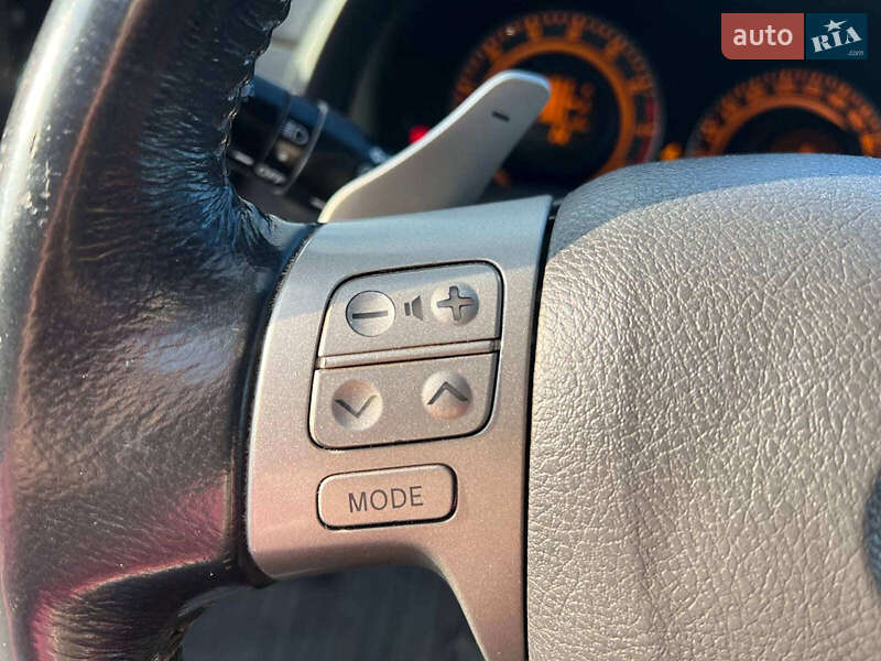 Седан Toyota Corolla 2008 в Львове