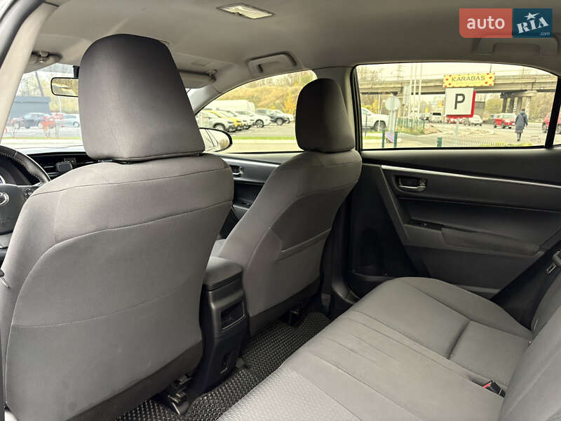 Седан Toyota Corolla 2016 в Киеве фото 17 Седан Toyota Corolla 2016 в Киеве