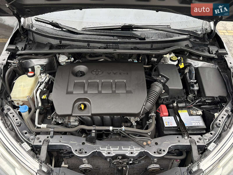 Седан Toyota Corolla 2016 в Киеве фото 27 Седан Toyota Corolla 2016 в Киеве