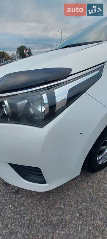Седан Toyota Corolla 2013 в Одесі