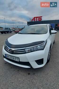 Седан Toyota Corolla 2013 в Одессе