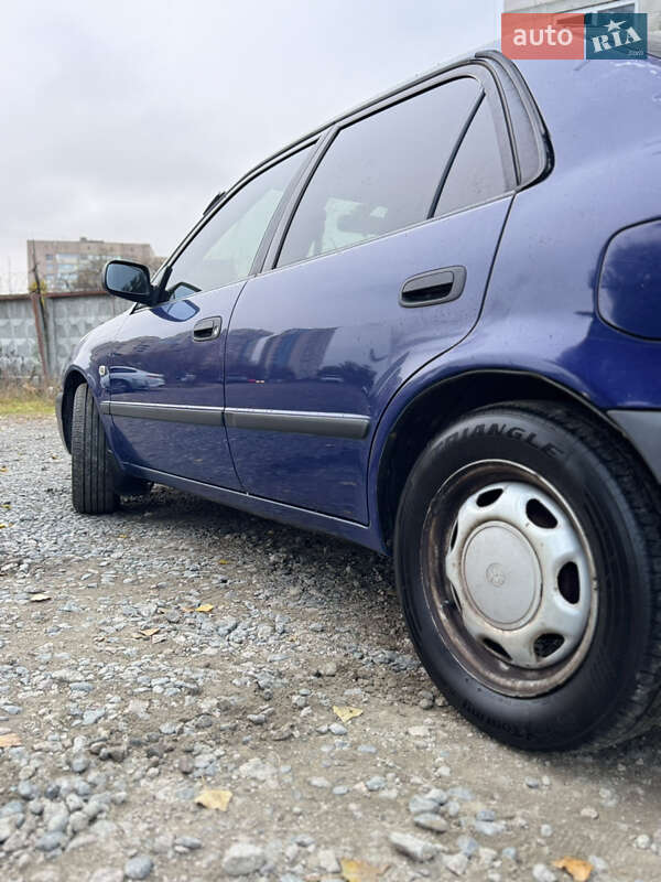Седан Toyota Corolla 2001 в Киеве фото 5 Седан Toyota Corolla 2001 в Киеве