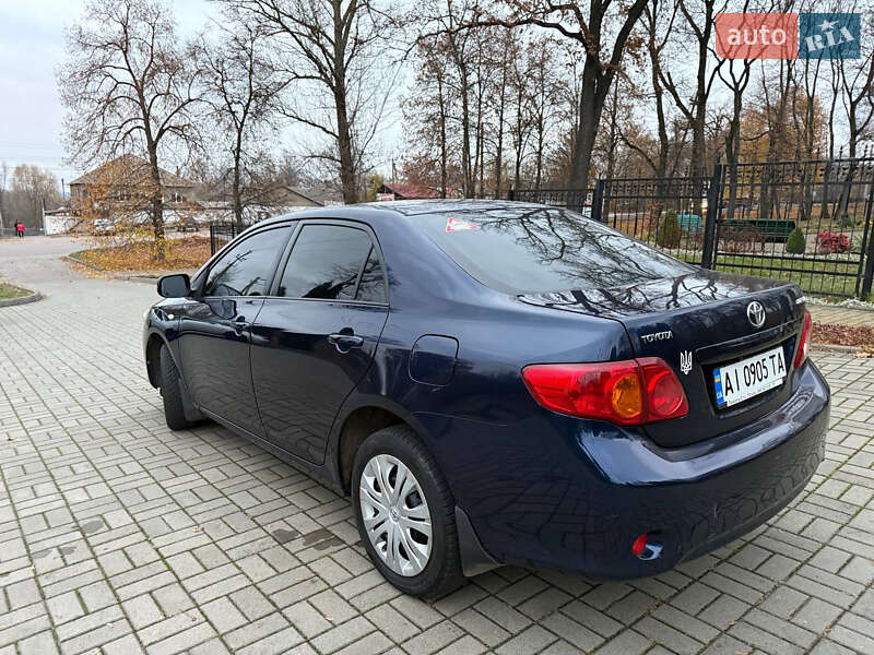 Седан Toyota Corolla 2007 в Прилуках