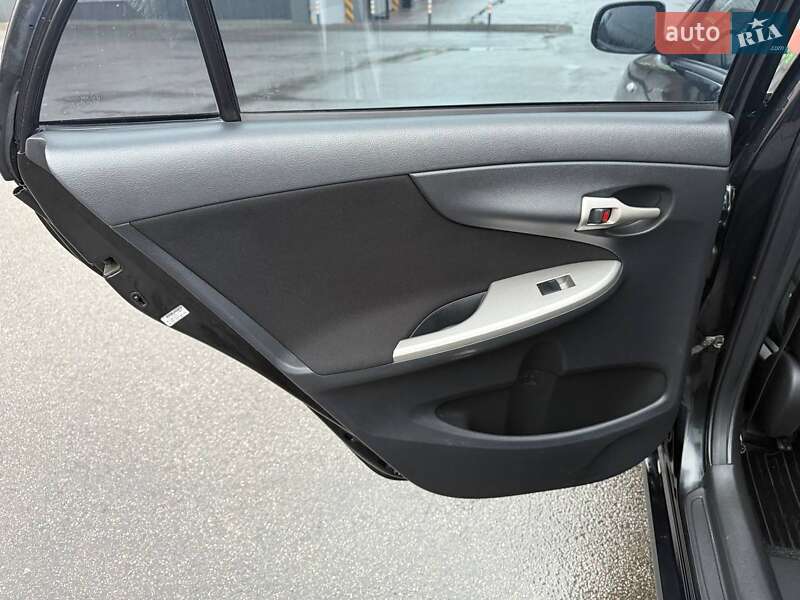 Седан Toyota Corolla 2008 в Харькове