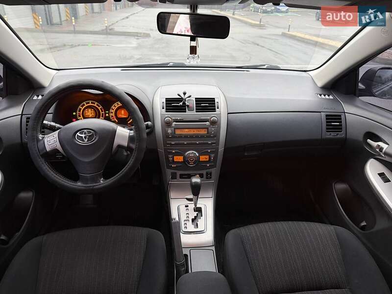 Седан Toyota Corolla 2008 в Харькове