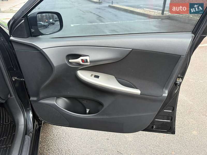 Седан Toyota Corolla 2008 в Харькове