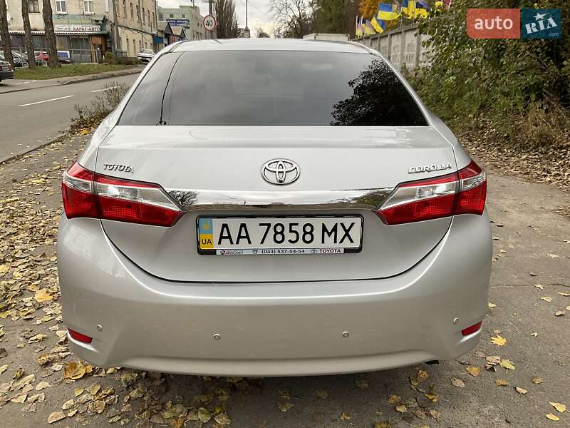 Седан Toyota Corolla 2016 в Києві фото 5 Седан Toyota Corolla 2016 в Києві