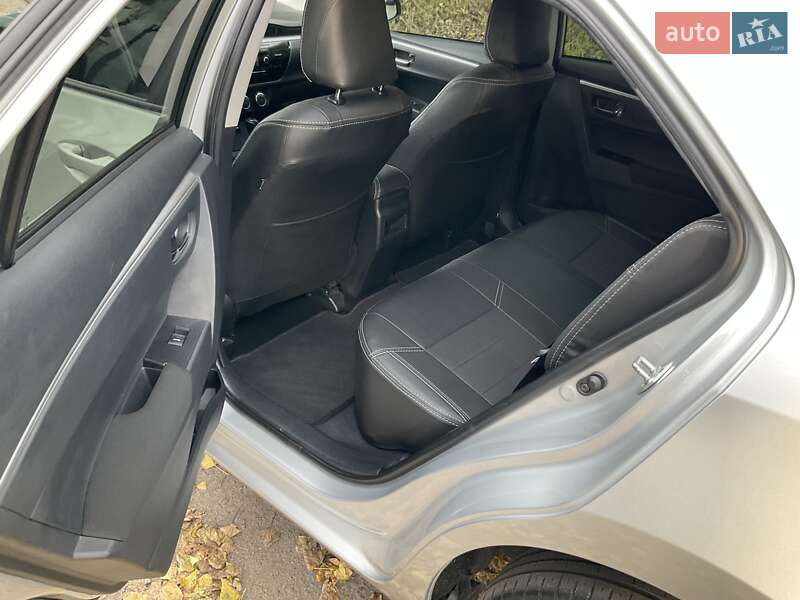 Седан Toyota Corolla 2016 в Києві фото 7 Седан Toyota Corolla 2016 в Києві