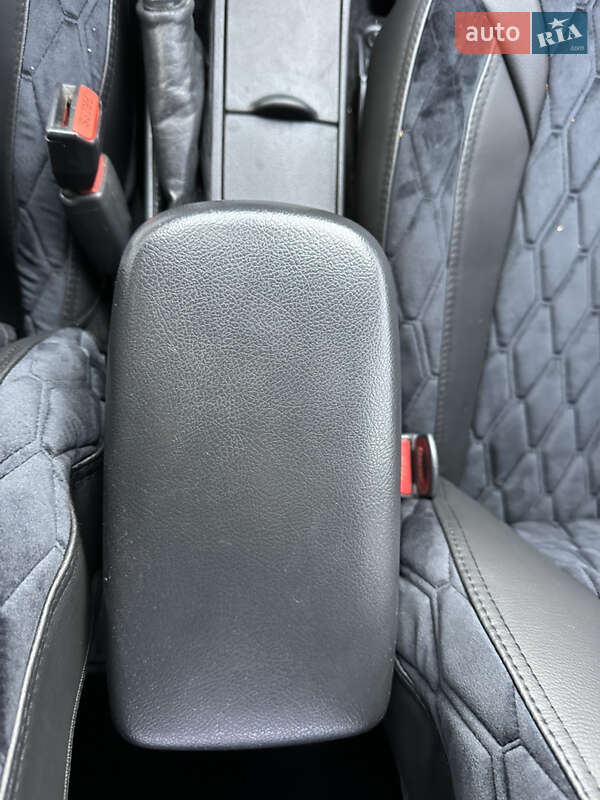 Седан Toyota Corolla 2009 в Киеве