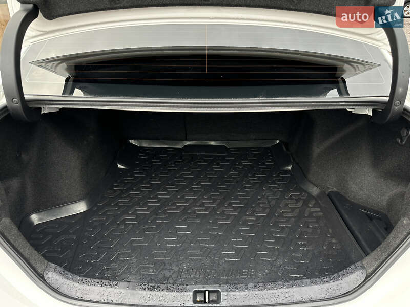 Седан Toyota Corolla 2016 в Харькове фото 24 Седан Toyota Corolla 2016 в Харькове