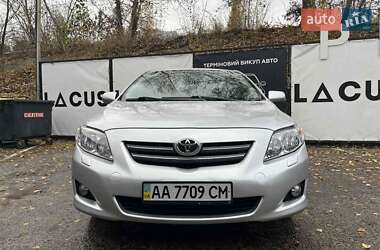 Седан Toyota Corolla 2007 в Києві