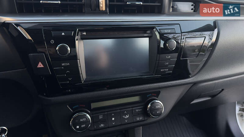 Седан Toyota Corolla 2015 в Одессе