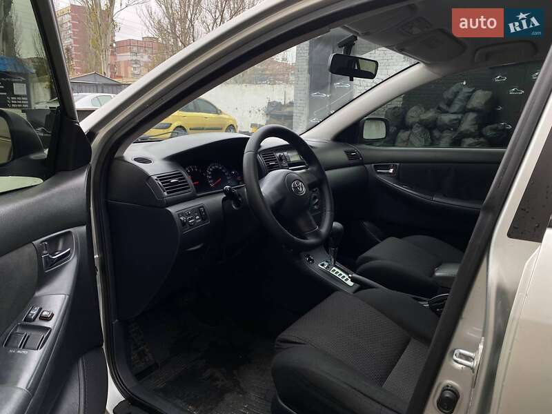 Хетчбек Toyota Corolla 2007 в Дніпрі фото 11 Хетчбек Toyota Corolla 2007 в Дніпрі