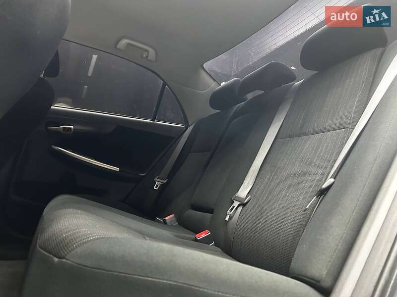 Седан Toyota Corolla 2008 в Черновцах фото 11 Седан Toyota Corolla 2008 в Черновцах