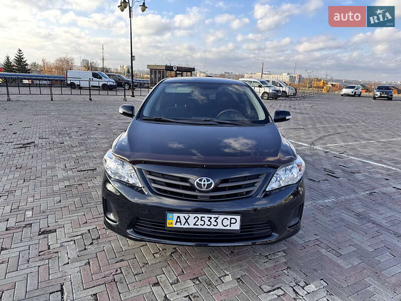 Седан Toyota Corolla 2012 в Харькове фото 16 Седан Toyota Corolla 2012 в Харькове