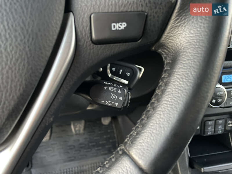 Седан Toyota Corolla 2014 в Києві