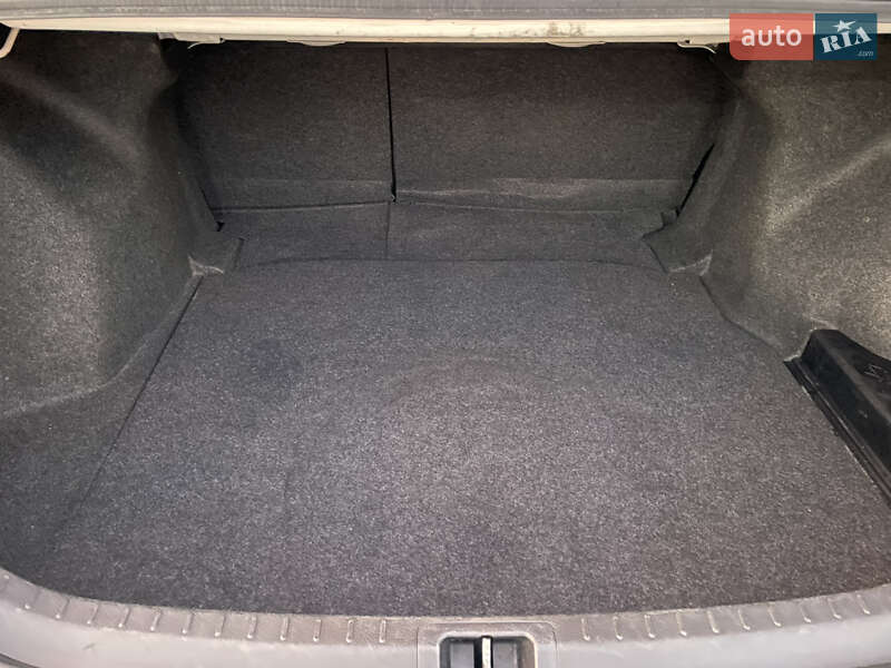 Седан Toyota Corolla 2014 в Києві