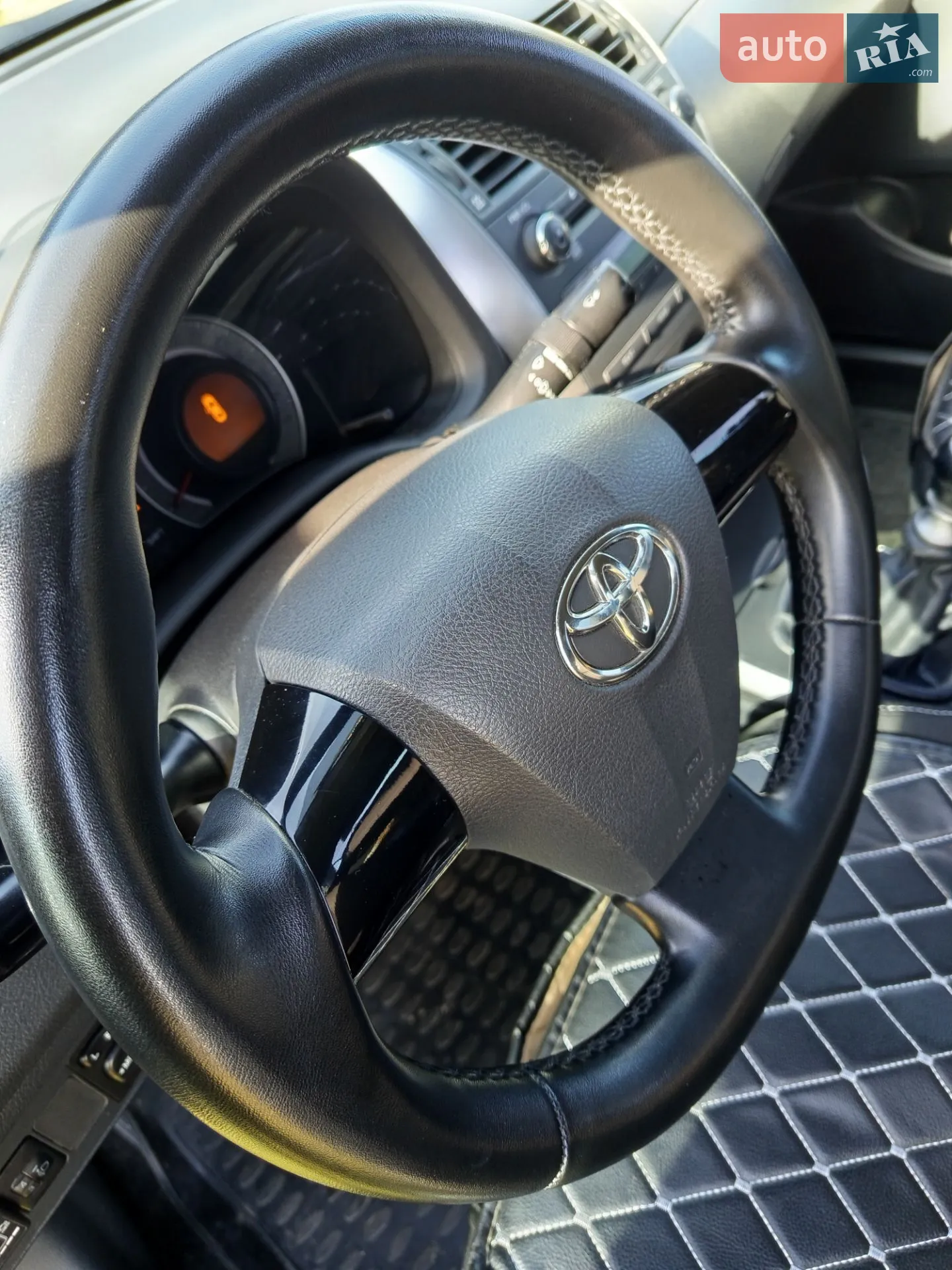 2011 Toyota Corolla - мініатюра 33