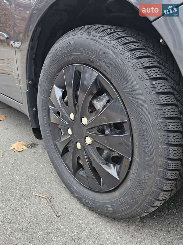 Седан Toyota Corolla 2006 в Киеве фото 13 Седан Toyota Corolla 2006 в Киеве