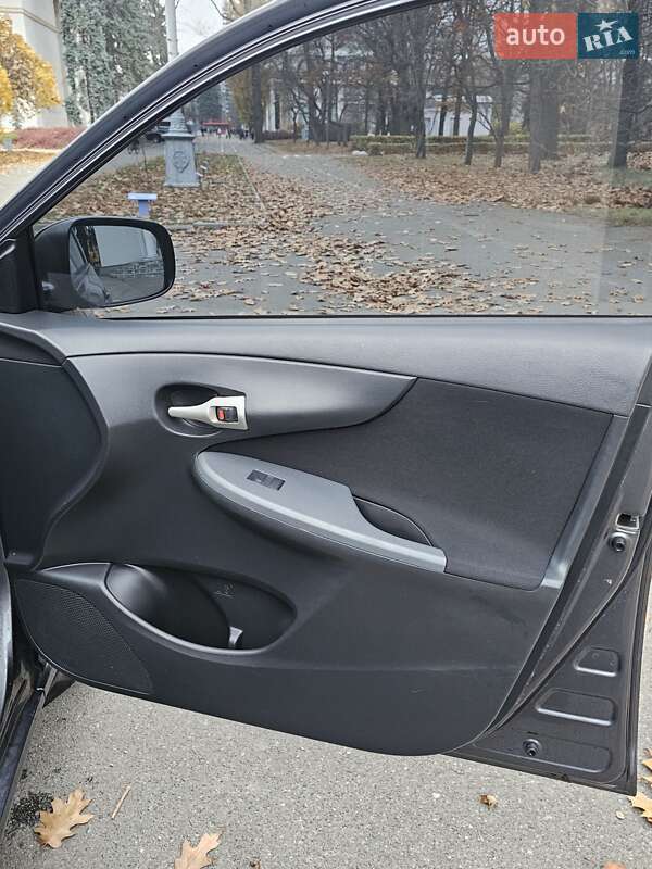 Седан Toyota Corolla 2006 в Киеве фото 18 Седан Toyota Corolla 2006 в Киеве