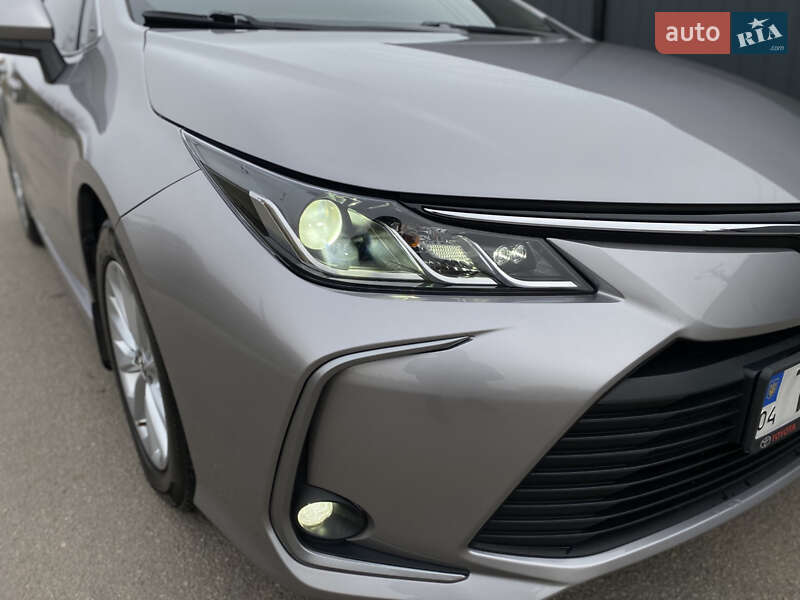Седан Toyota Corolla 2019 в Соленом