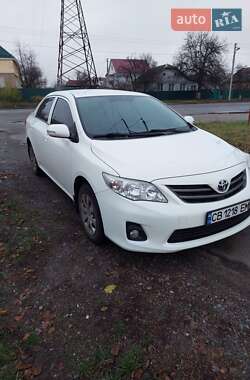 Седан Toyota Corolla 2011 в Чернигове