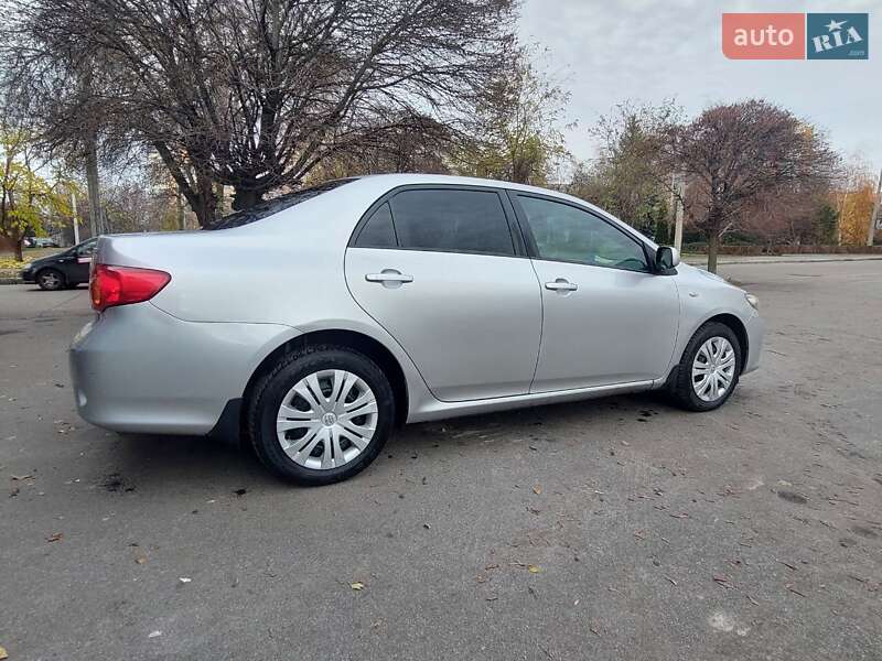 Седан Toyota Corolla 2007 в Харькове