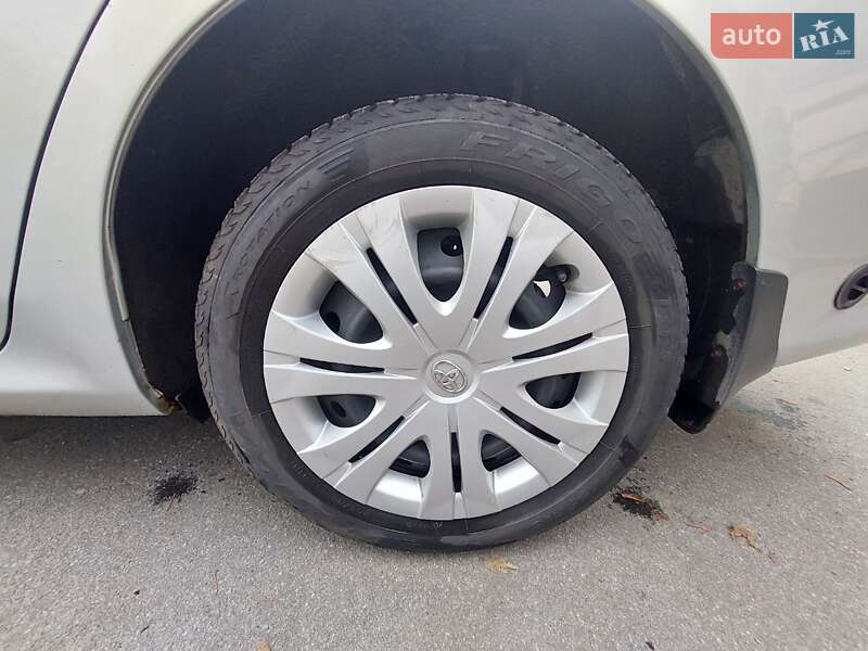 Седан Toyota Corolla 2007 в Харькове