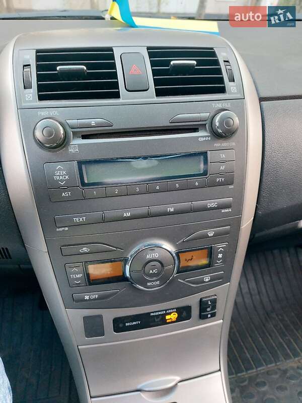 Седан Toyota Corolla 2007 в Харькове