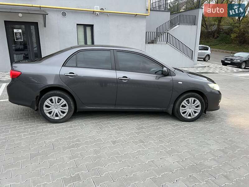 Седан Toyota Corolla 2008 в Фастове