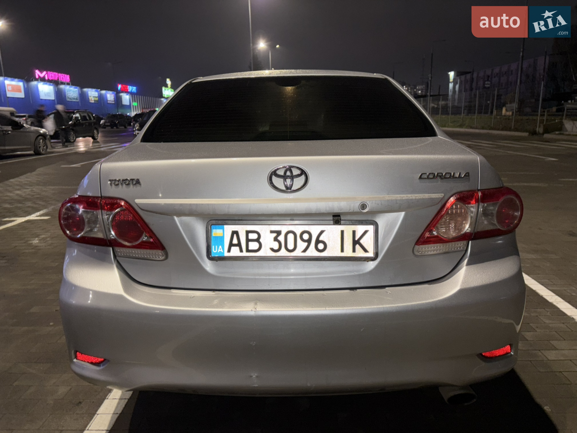 2010 Toyota Corolla - мініатюра 2