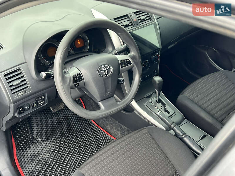 Седан Toyota Corolla 2012 в Хмельнике фото 12 Седан Toyota Corolla 2012 в Хмельнике