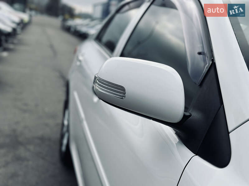 Седан Toyota Corolla 2011 в Кременчуге фото 9 Седан Toyota Corolla 2011 в Кременчуге