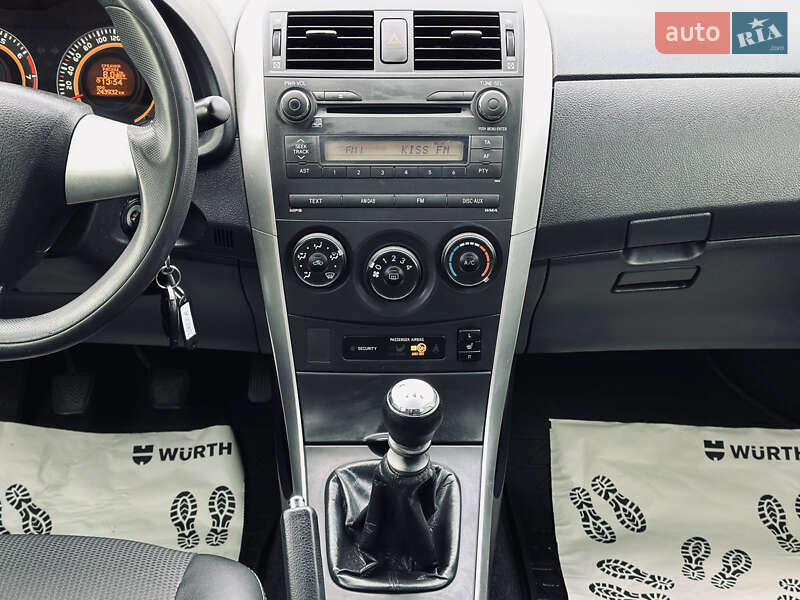 Седан Toyota Corolla 2011 в Кременчуге фото 22 Седан Toyota Corolla 2011 в Кременчуге