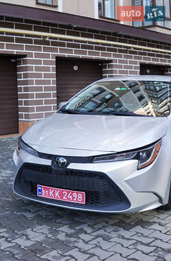 Седан Toyota Corolla 2022 в Хмельницком