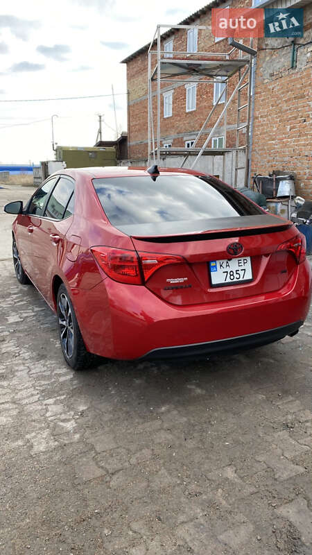 Седан Toyota Corolla 2017 в Борисполе