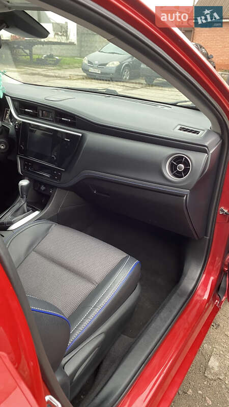 Седан Toyota Corolla 2017 в Борисполе