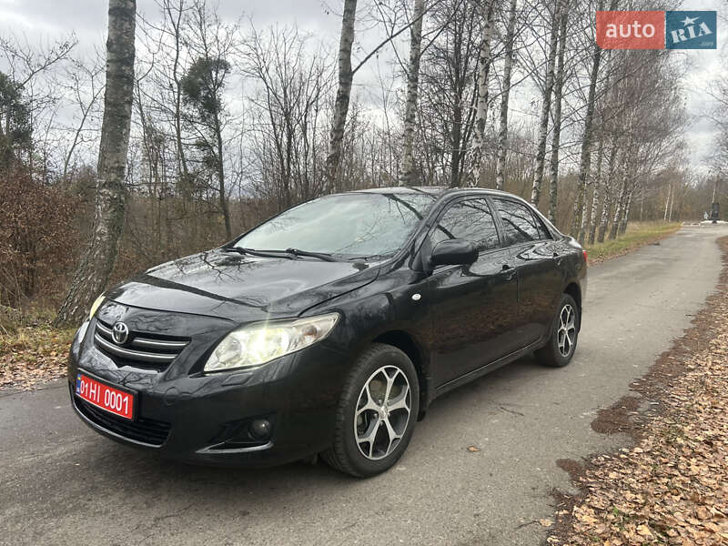 Седан Toyota Corolla 2007 в Лубнах