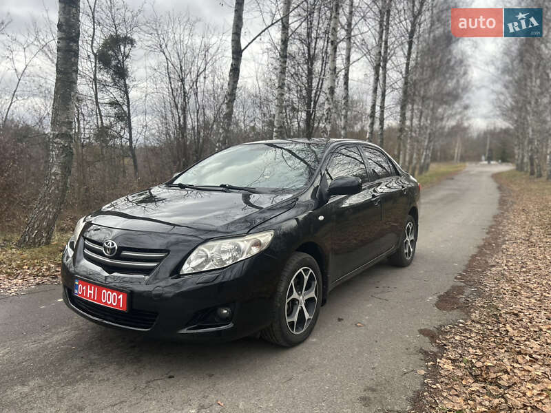 Седан Toyota Corolla 2007 в Лубнах