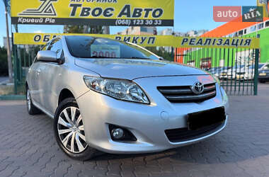 Седан Toyota Corolla 2008 в Кривом Роге