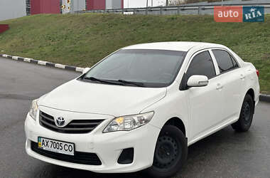 Седан Toyota Corolla 2012 в Києві