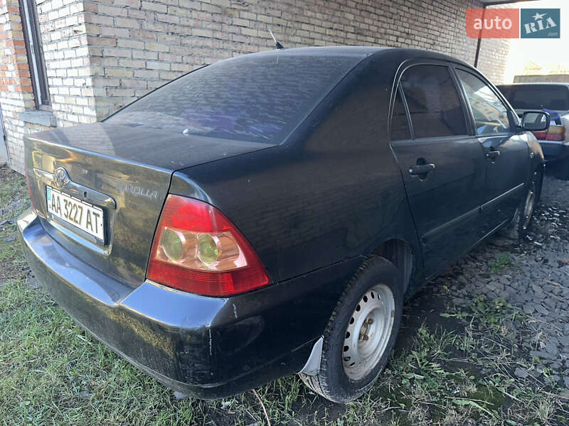 Седан Toyota Corolla 2005 в Києві