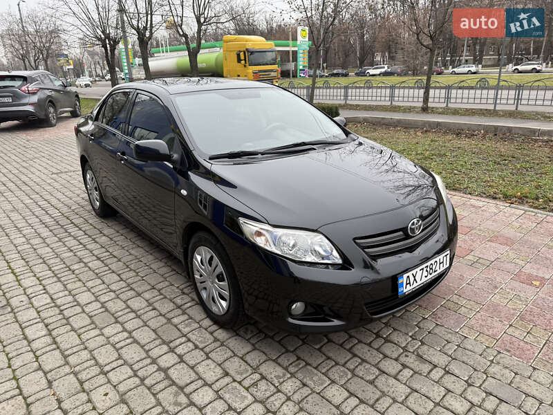 Седан Toyota Corolla 2008 в Харькове