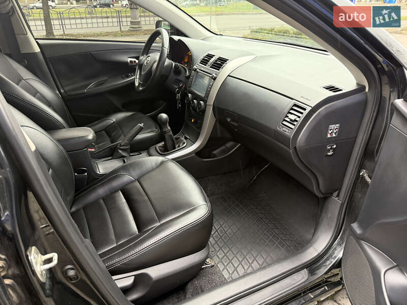 Седан Toyota Corolla 2008 в Харькове