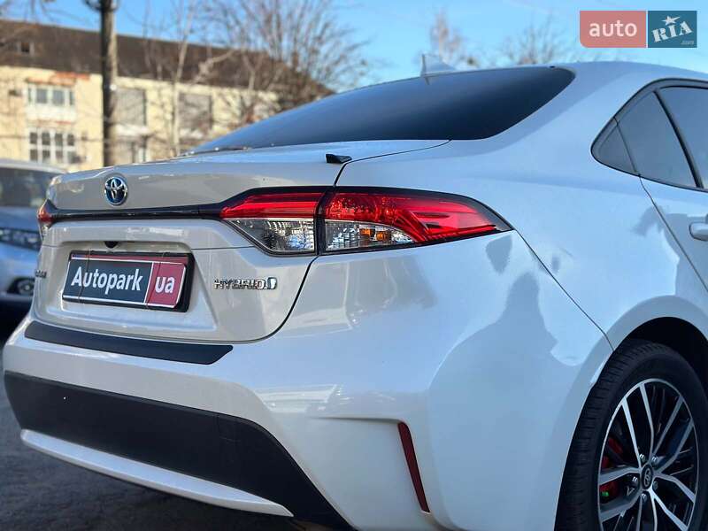 Седан Toyota Corolla 2021 в Виннице