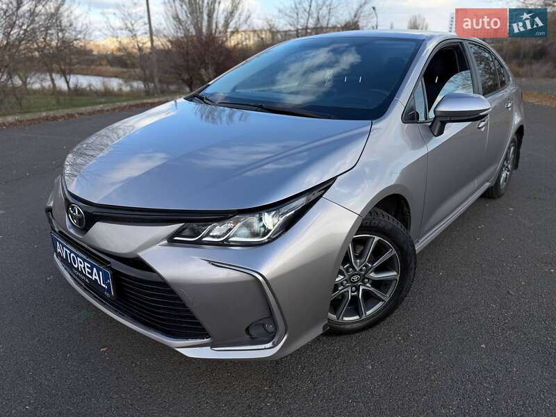 Седан Toyota Corolla 2020 в Кривом Роге