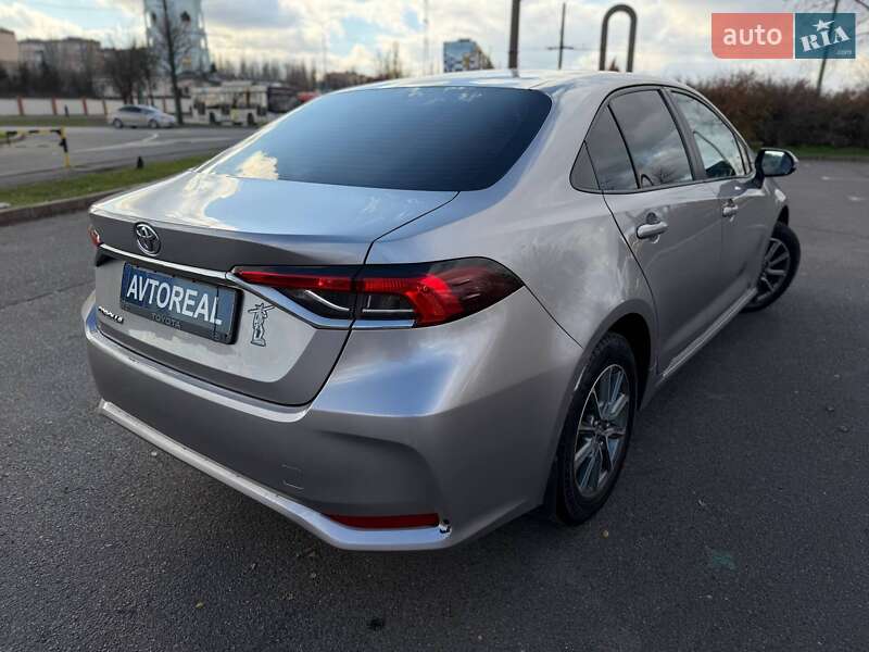 Седан Toyota Corolla 2020 в Кривом Роге