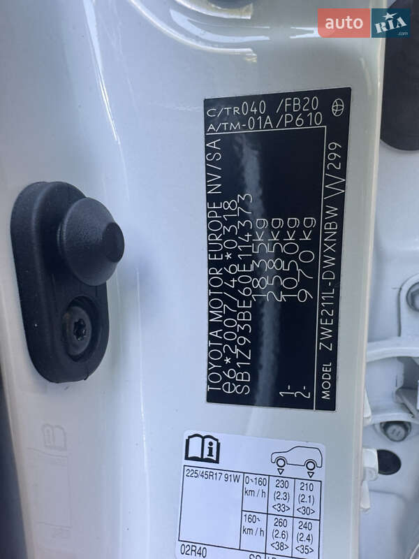 Универсал Toyota Corolla 2020 в Черновцах